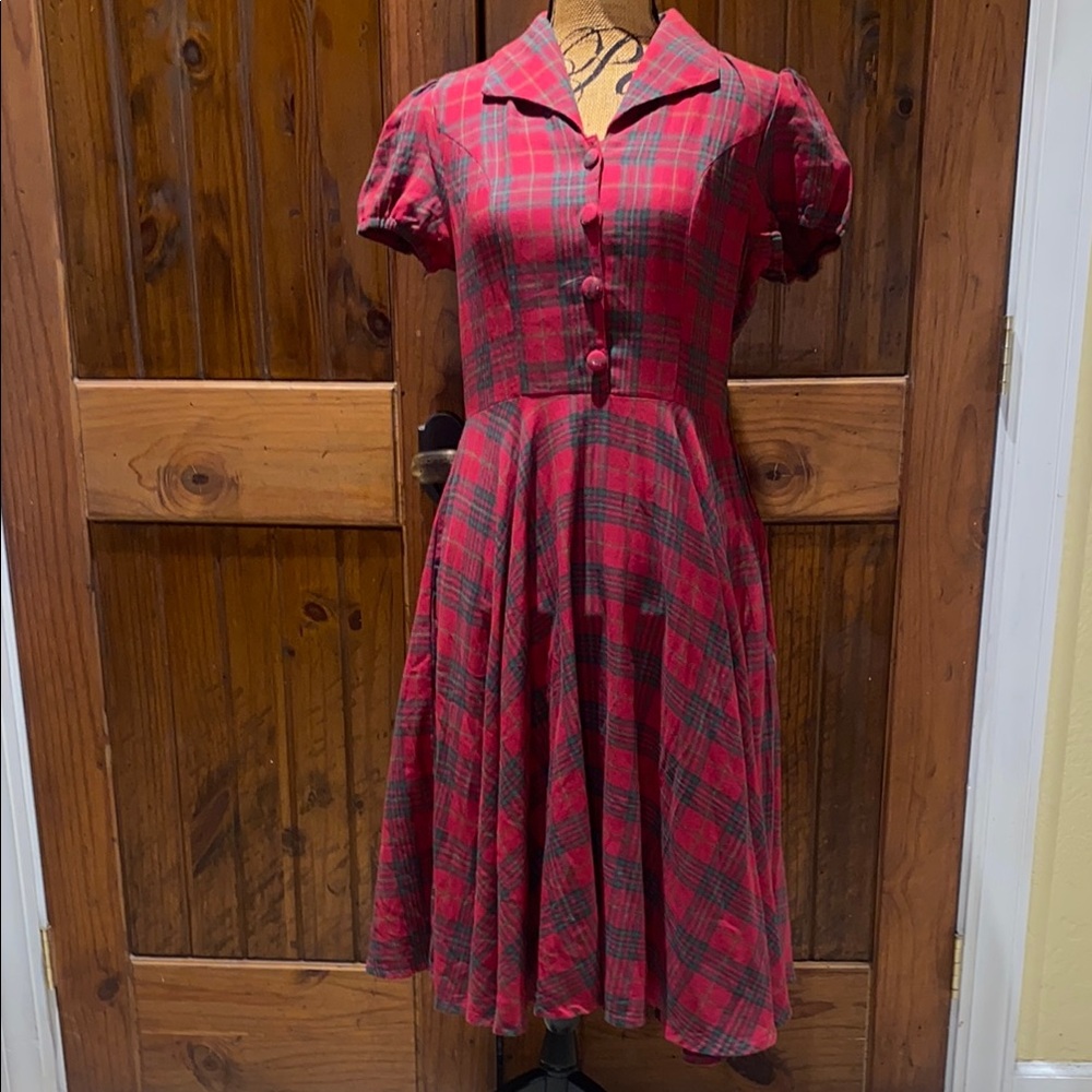 NWT Magnolia place Plaid Red Button-Up midi Dress size L